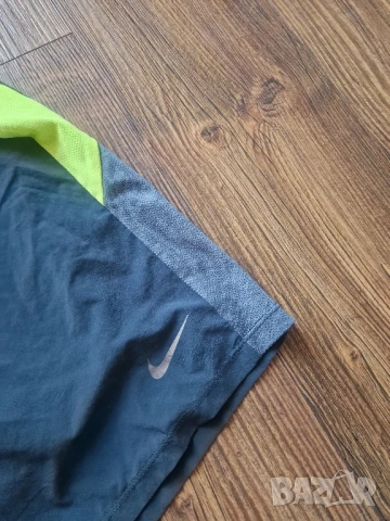 Страхотен мъжки къси шорти с клин NIKE размер  M, снимка 3 - Къси панталони - 50821419