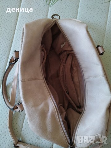 Дамска чанта, снимка 4 - Чанти - 42572058