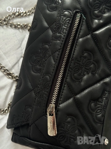 Чанта Guess, снимка 6 - Чанти - 53732622