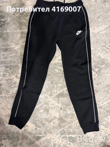 Дамски екип nike, снимка 2 - Комплекти - 52829487