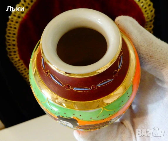 Ваза Satsuma,японски костен порцелан,злато. , снимка 5 - Антикварни и старинни предмети - 53066775