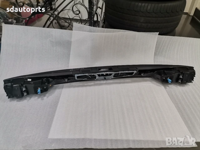 3J0945307 B C Нов Централен IQ Light Стоп VW Passat B9 Variant R Line, снимка 8 - Части - 50779093