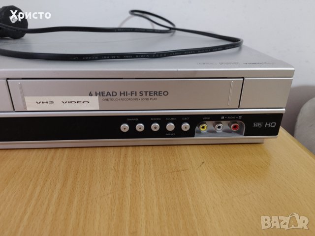 Philips dvp3350v VHS DVD, снимка 3 - Плейъри, домашно кино, прожектори - 40325516
