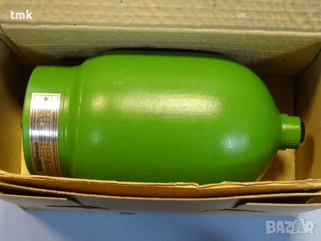 Хидроакумулатор Orsta Hydraulic 2.5/16 TGL 10843 Diaphragm Accumulator 160Bar 2.5L, снимка 10 - Резервни части за машини - 50550779