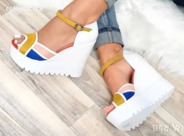 Сандали на платформа - бели с горчица