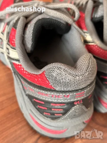 Asics Gel-Arctic 4 WR, снимка 4 - Маратонки - 53737765
