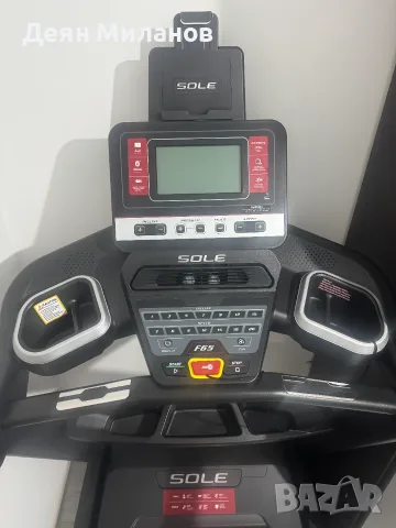 Бягаща пътека Sole F65