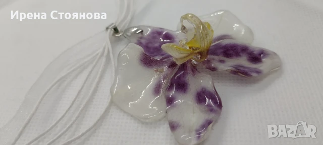Колие с естествен цвят на орхидея. Дължината е максимално 23 см, цвета е с размери 6/6 см. , снимка 5 - Колиета, медальони, синджири - 51090611