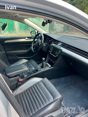VW Passat B8 2.0TDI Highline, снимка 10 - Автомобили и джипове - 55852716