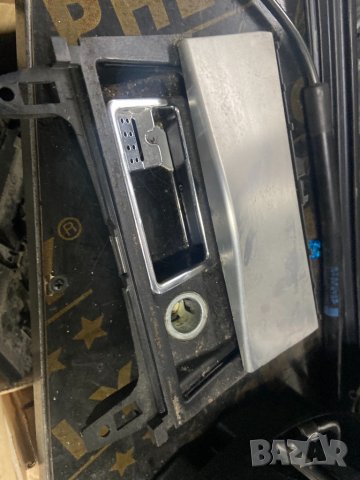 Пепелник мерцедес ц класа w204 и хром контейнер пепелник пакет пушачи, снимка 1