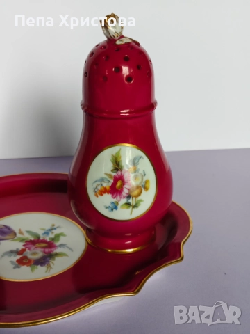 Комплект от поднос и две солници  Richard Ginori, снимка 2 - Аксесоари за кухня - 52655300