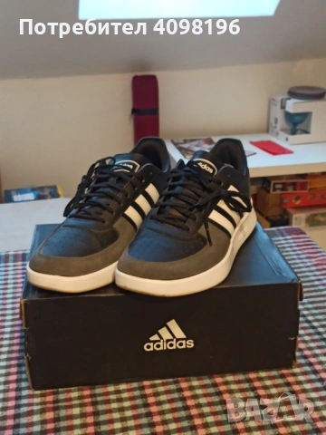 Маратонки Adidas 