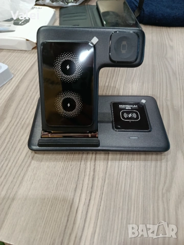 Безжична зарядна станция 3 в 1, снимка 3 - Безжични зарядни - 53486248