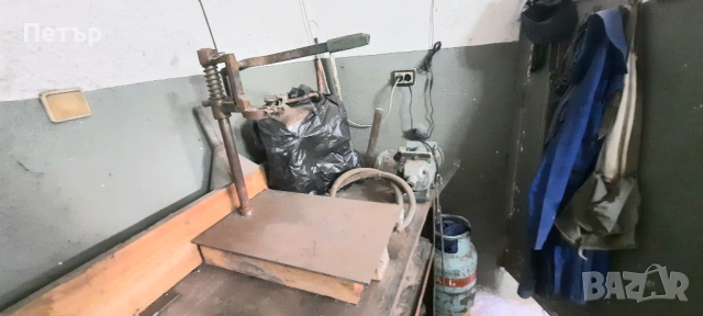 Стойка за ръчна дбормашина 