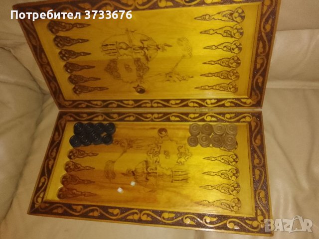 Ръчно резбована кутия за табла., снимка 1