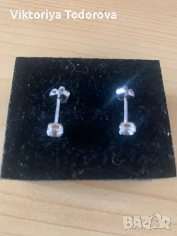 Нови зл. обеци с диаманти -0,50к-СПЕШНО--НА ПОЛОВИН ЦЕНА-ДО КОЛЕДА, снимка 4 - Обеци - 47129049