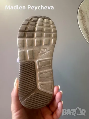 Nike Air Max за момиче, снимка 2 - Детски маратонки - 55739072