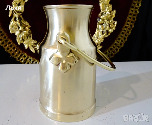 Бронзова кана за ракия,гюм за мляко. 