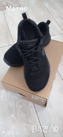 SKECHERS Ниски маратонки 'Dynamight 2.0' в Черно, снимка 2 - Маратонки - 53666964
