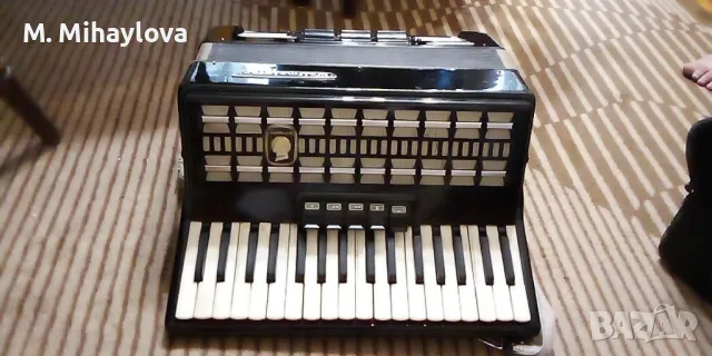 Продавам акордеон 