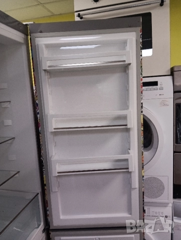 Комбиниран хладилник с фризер Liebherr КОМИКС A+++ 2 години гаранция!, снимка 7 - Хладилници - 52338796