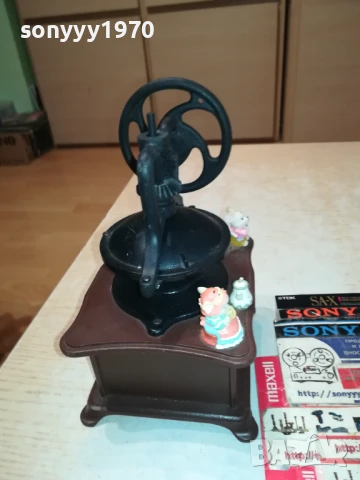 МУЗИКАЛНА МЕЛНИЦА 0606251024, снимка 14 - Антикварни и старинни предмети - 50570837