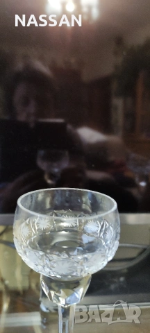 Кристален сервиз за ракия с гравюри, снимка 3 - Чаши - 53373960