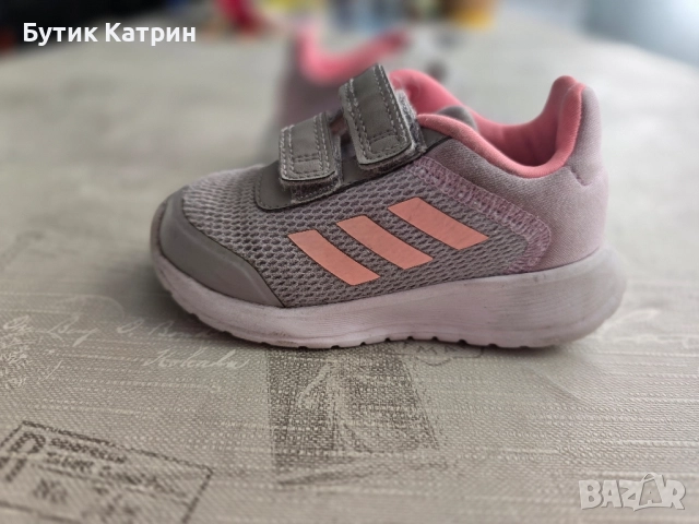 Детски маратонки Adidas, снимка 3 - Детски маратонки - 51710632