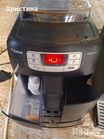 Кафемашина Saeco Intelia, снимка 3 - Кафемашини - 51036751