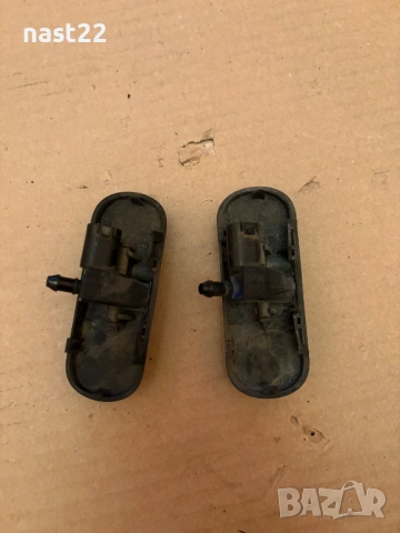 Пръскалки за предно стъкло/чистачки-Фолксваген Голф 5/VW GOLF 5