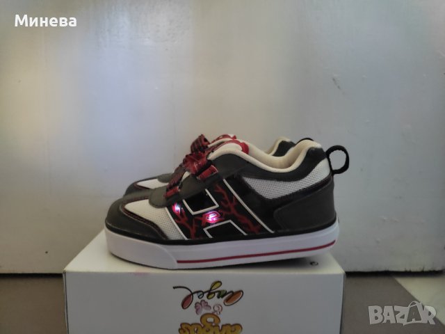 Светещи маратонки с колелца HEELYS , снимка 3 - Детски обувки - 42472737