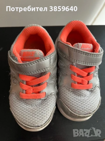 Бебешки маратонки Nike 21 номер