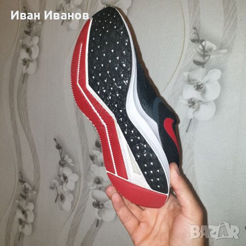 маратонки  Nike Zoom Winflo 6 University Red  номер 42,5-43, снимка 5 - Маратонки - 41388457