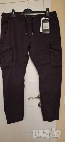 Нови мъжки дънки с етикет,номер 42