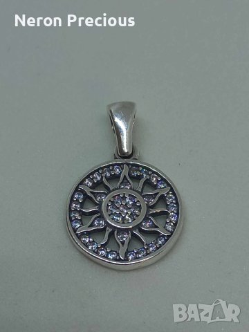 Сребърна висулка с много камъни Слънце