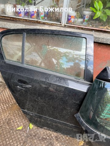 Продавам предни и задни врати за Opel Astra H, снимка 7 - Части - 40852415