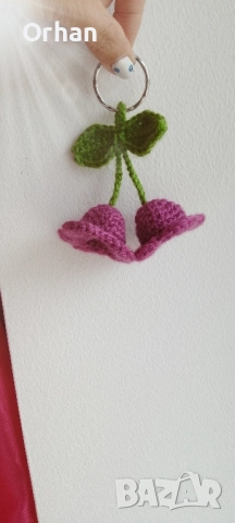 Ключодържатели и гривни 