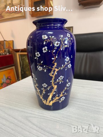 Порцеланова ваза с кобалт и позлата. №4381