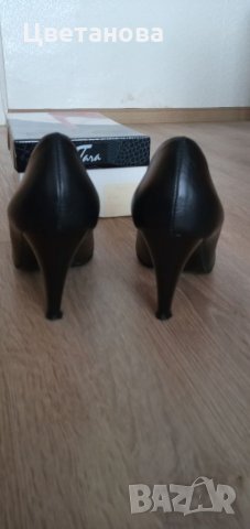 Обувки Tara- номер 36, снимка 4 - Дамски обувки на ток - 35929756