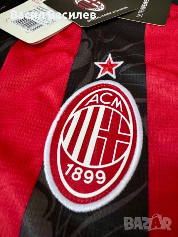 Тениска на Милан с леk дефект, снимка 3 - Футбол - 52114949