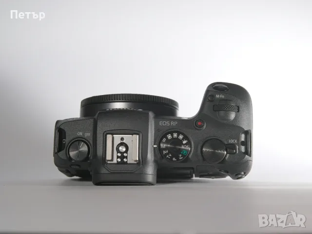 Фотоапарат Canon RP / В ГАРАНЦИЯ, снимка 3 - Фотоапарати - 55838845
