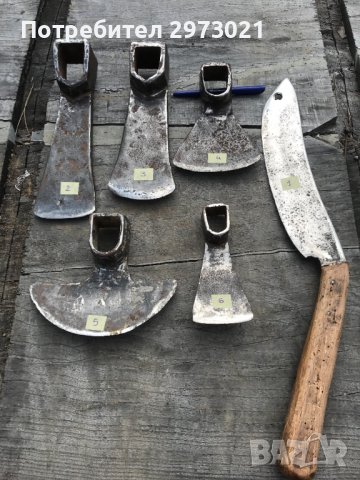 стари градински инструменти мотики брадви, снимка 1 - Антикварни и старинни предмети - 41924430
