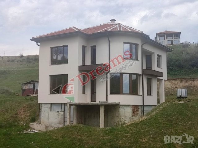 Еднофамилна къща в село Изгрев, община Благоевград, снимка 3 - Къщи - 44175805