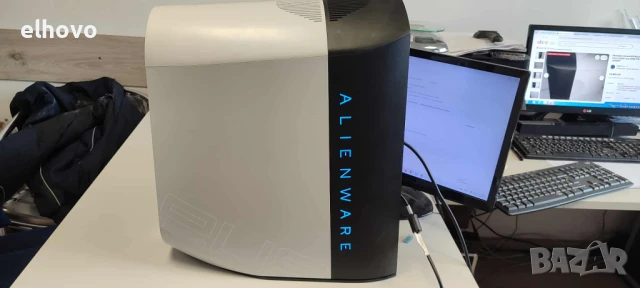 Геймърски компютър Alienware Aurora R10 Ryzen 7 5800X 8-Core, снимка 2 - Геймърски - 51215137