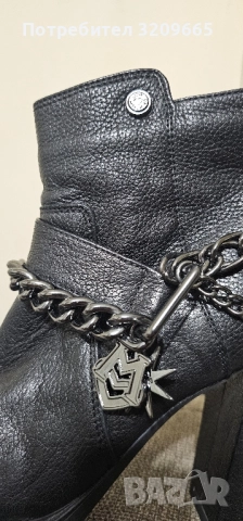 LOVE MOCSHONO Боти, снимка 6 - Дамски боти - 51987567