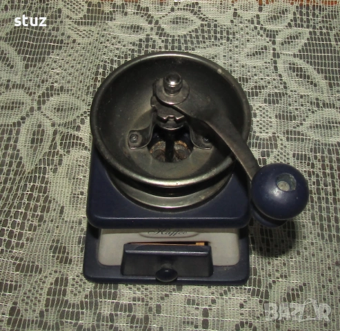 Порцаланова мелничка за кафе, подправки, билки, снимка 6 - Аксесоари за кухня - 53684427