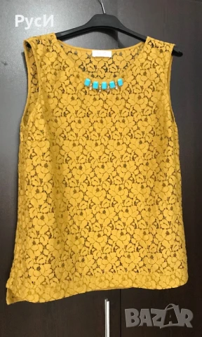 Топ от дантела с декорация от камъни в тюркоазен цвят