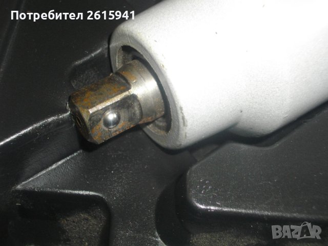 Немски Ел.Гайковерт-300Nm-UNITEC-Почти Нов-Старо Качество-ОТЛИЧЕН-1/2 Захват-Комплект, снимка 2 - Други инструменти - 40894779