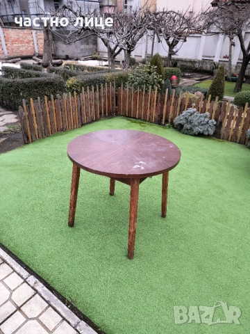 маса за хранене  кръгла ,за 20 евро в Бургас, снимка 2 - Маси - 53296084