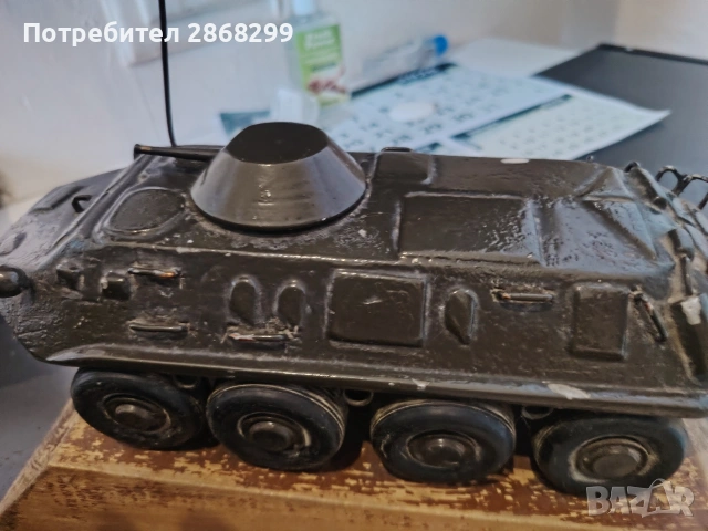 Метален БТР, снимка 4 - Антикварни и старинни предмети - 53627498
